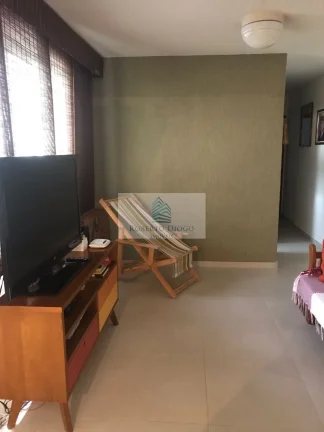 Apartamento à venda no Rio de Janeiro-RJ, bairro Camorim: 2 quartos, 1 sala, 1 banheiro, 1 vaga de garagem!