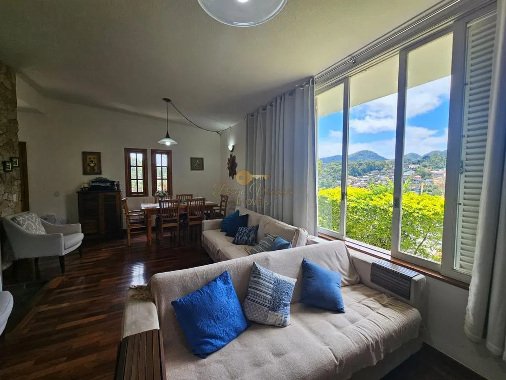 Imagem Casa para Venda em Teresópolis / RJ no bairro Tijuca