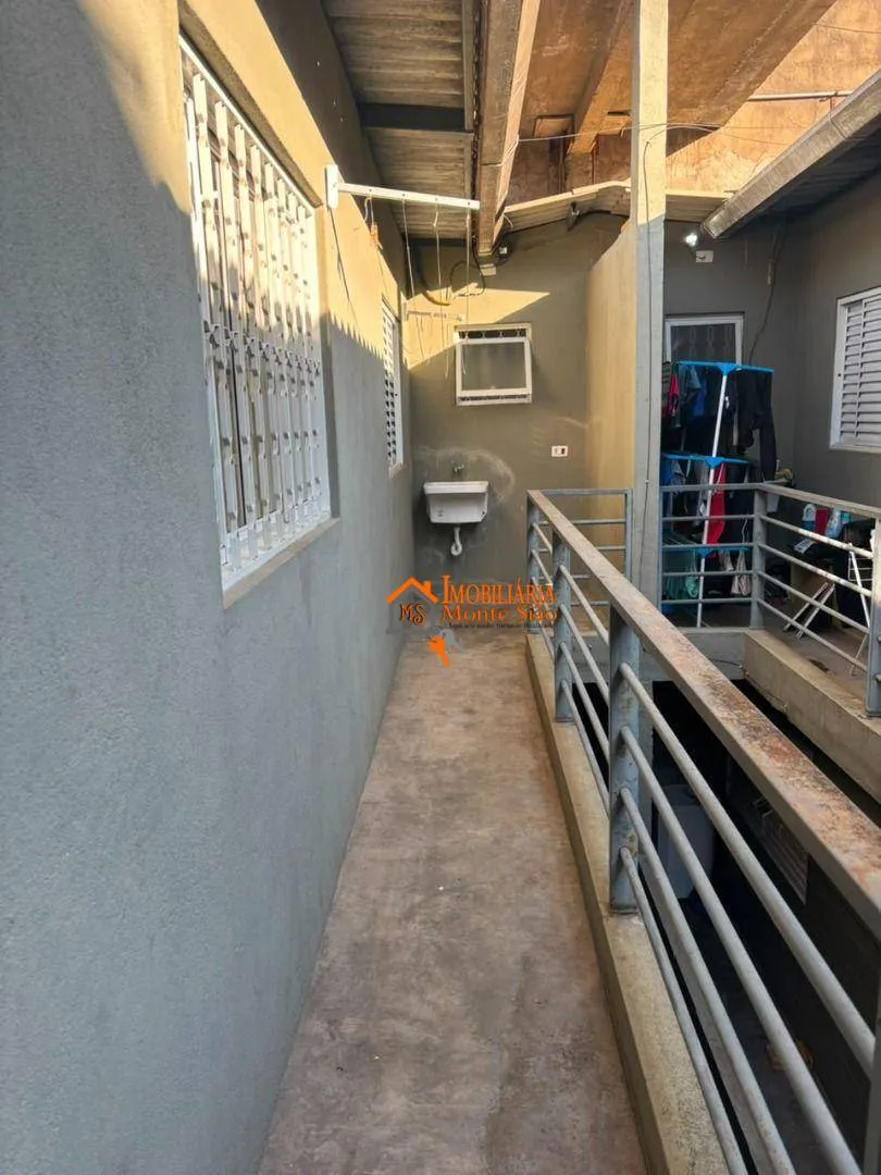 Imagem Casa com 1 dormitório para alugar, 30 m² por R$ 1.250,00/mês - Cidade Brasil - Guarulhos/SP