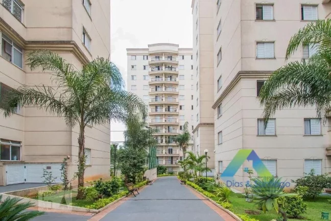 Imagem Lindo apartamento, 3 dormitórios, 1 vaga, lazer completo com localização privilegiada proximo a comércios, transporte publico e principais avenidas.