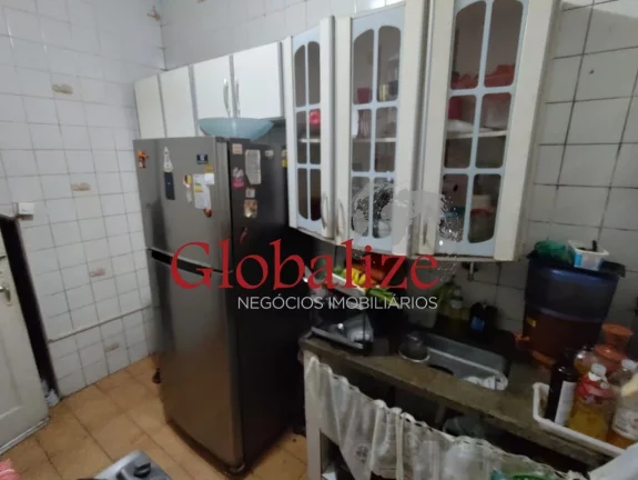 Imagem Apartamento térreo de 1 dormitório com quintal privativo para reforma no bairro do Macuco em Santos (SP) por R$.270.000,00 !