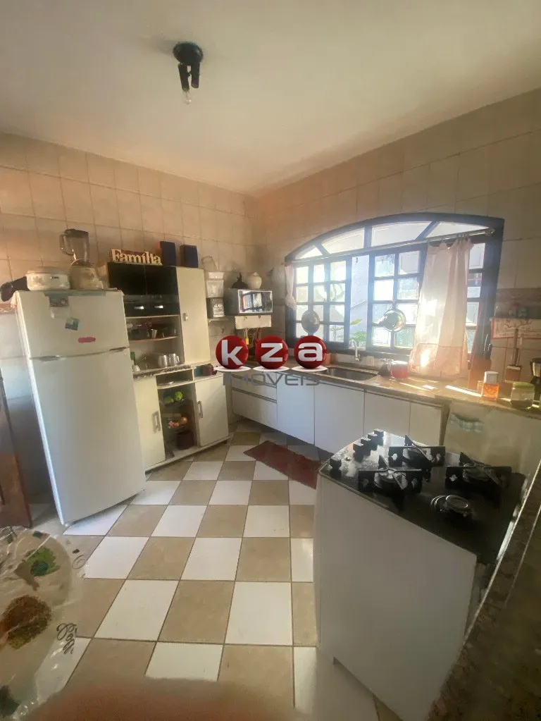 Imagem Imperdível: Casa para locação em Valinhos-SP, Jardim Manacas. 3 quartos, churrasqueira, vista total da lagoa. Venha conferir!