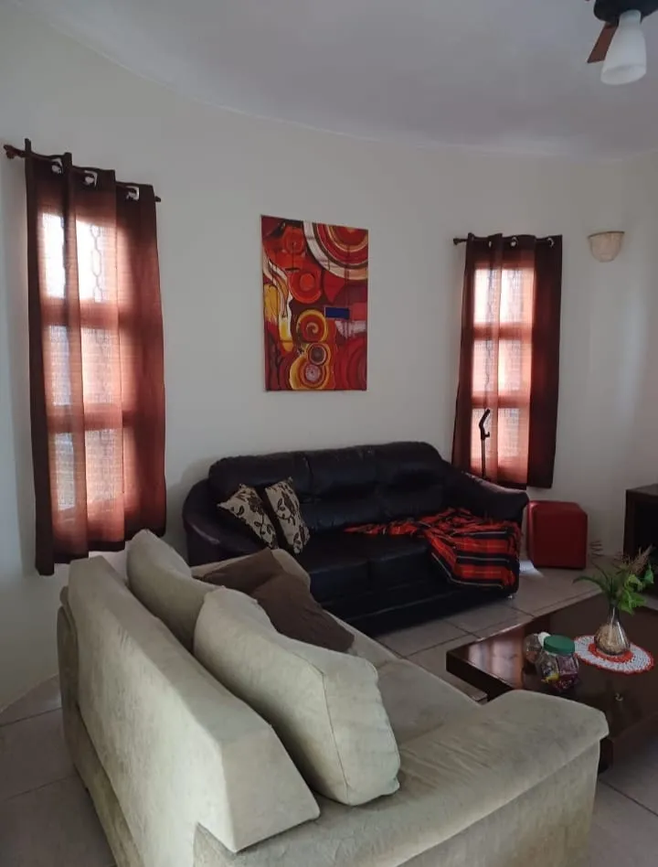 Imagem Casa à venda 3 Quartos, 1 Suite, 3 Vagas, 94M², Parque Shangrilá, Pindamonhangaba - SP