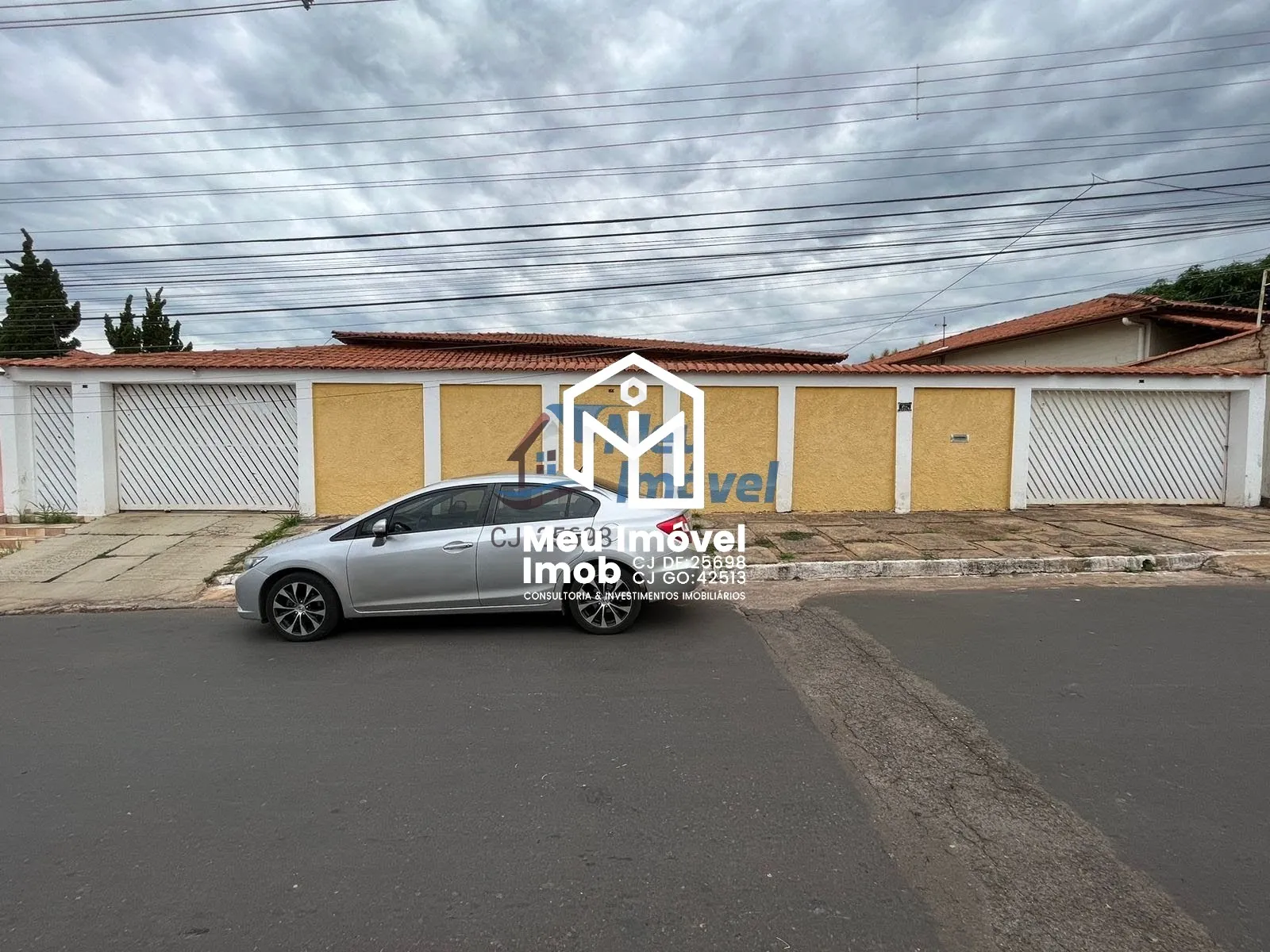 Imagem Casa 3 Quartos 2 Suítes 8 Vagas 800m² 100% Laje Escriturado