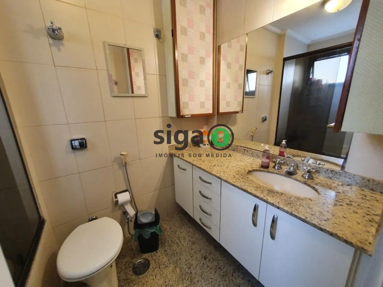 Imagem VENDE e ALUGA na Vila Suzana (Região do Morumbi) Apartamento com 3 dormitórios e 3 Vagas