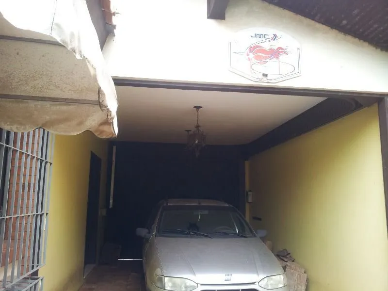 Imagem Casa para Venda - 400m², 3 dormitórios, sendo 1 suites, 2 vagas - Cristal