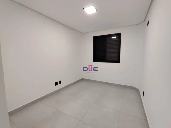 Imagem Casa com 4 suítes, 2 vagas paralelas, piscina com deck à venda, 290 m² por R$ 1.940.000 - Boqueirão - Santos/SP