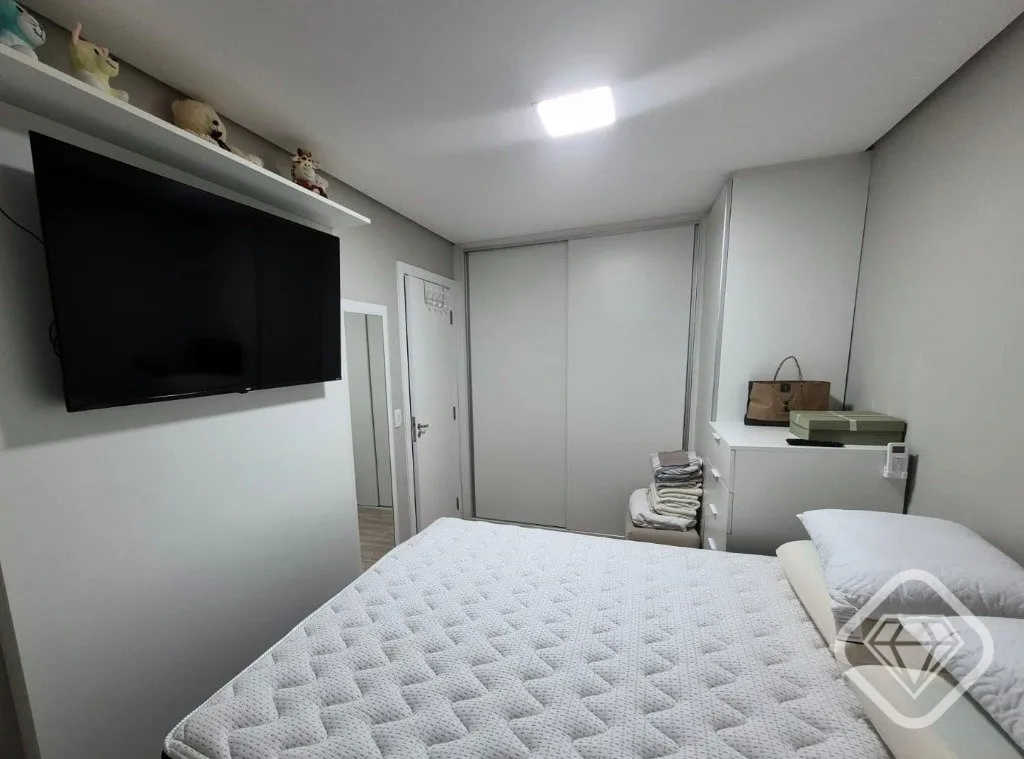 Imagem Apartamento finamente mobiliado no bairro Camaquã!
Já viu uma reforma de Alto Padrão?

Apartament...