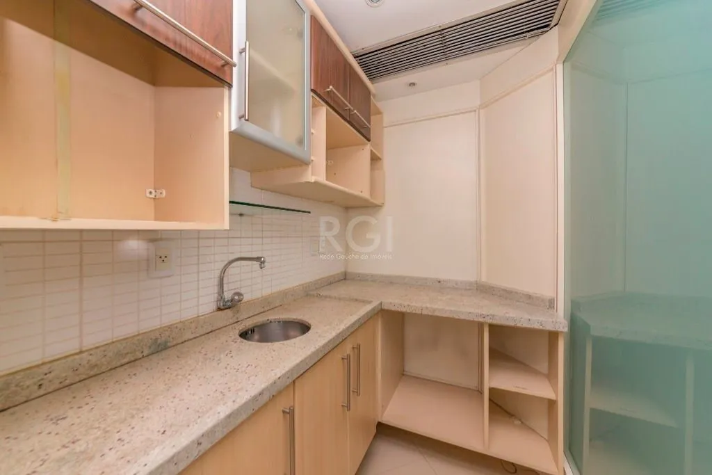 Imagem Conjunto Comercial de 129,57m2 nas Três Figueiras para comprar