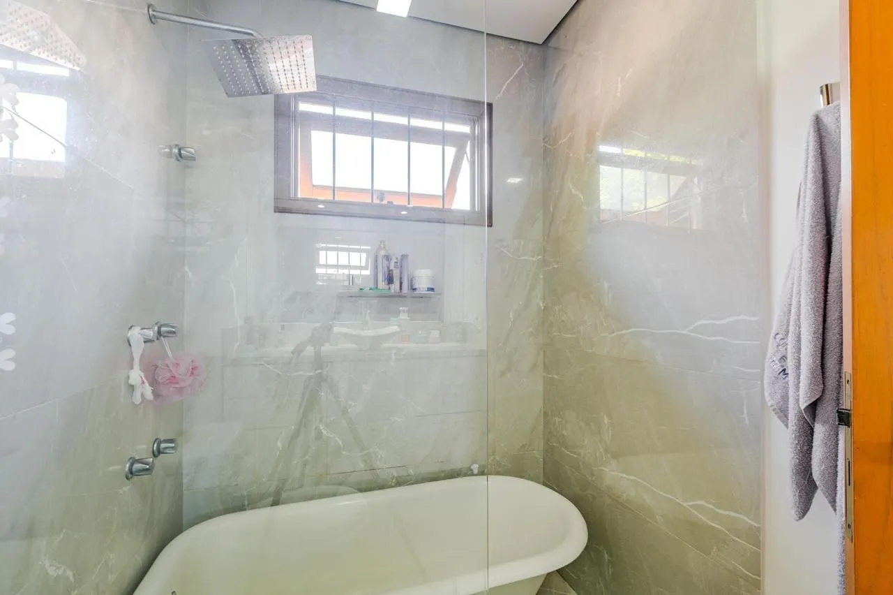 Imagem Casa em condomínio 3 dormitórios e sótão bairro Cristal