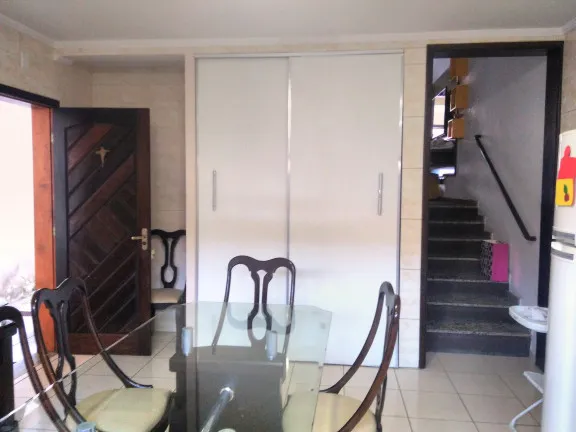 Imagem Sobrado com 3 Quartos à Venda, 150 m² em Vila Caputera - Mogi Das Cruzes