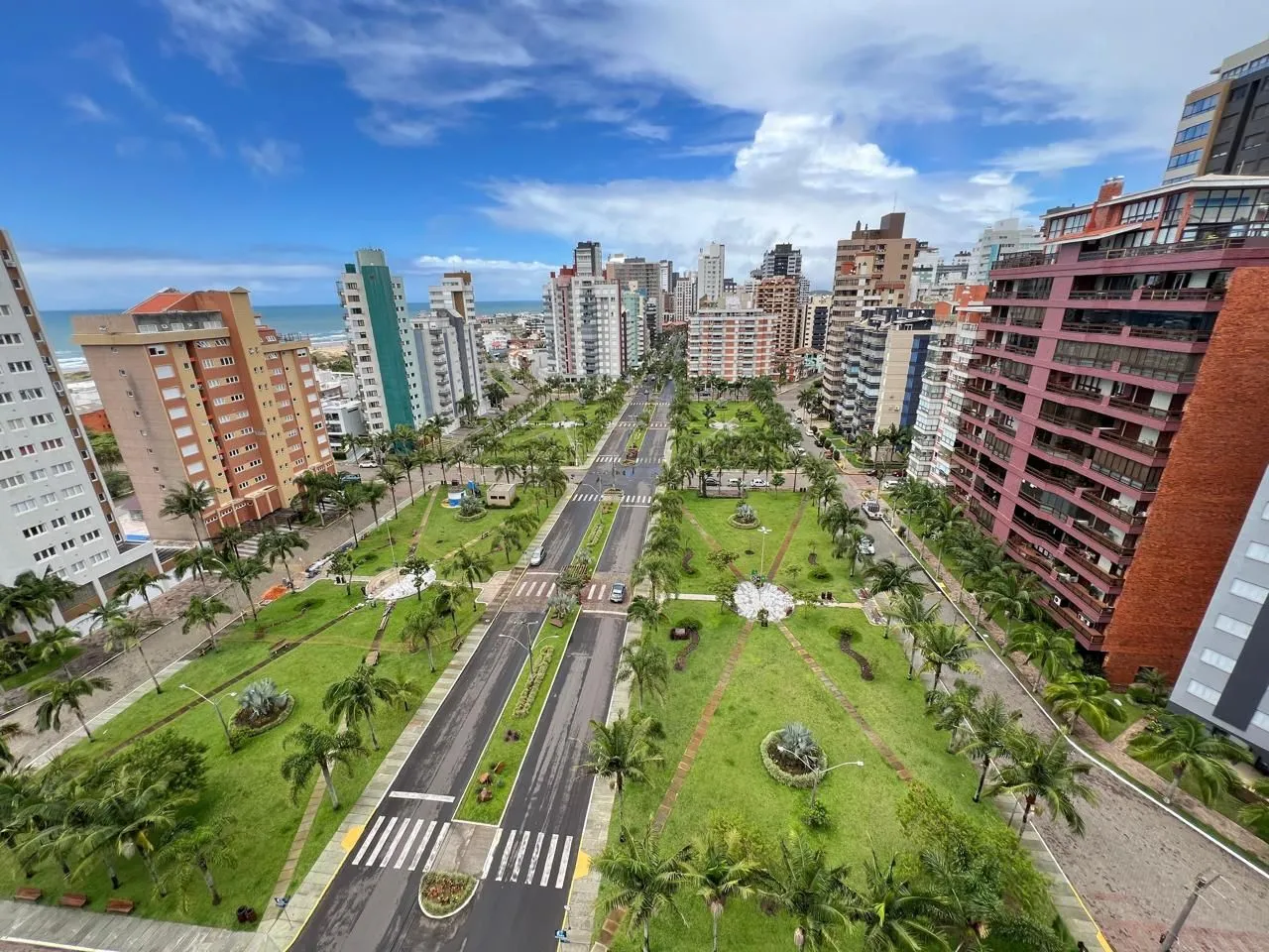 Imagem Apartamento à venda em Torres, Praia Grande, com 3 quartos