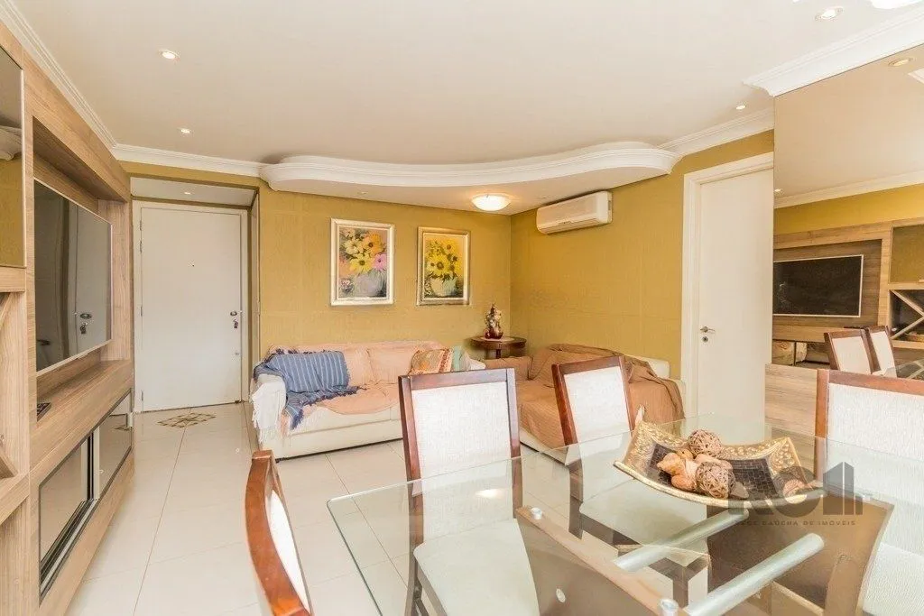 Imagem Apartamento 95m² - semi mobiliado, 3 dormitórios, 1 suíte e 2 vagas no bairro Passo da Areia