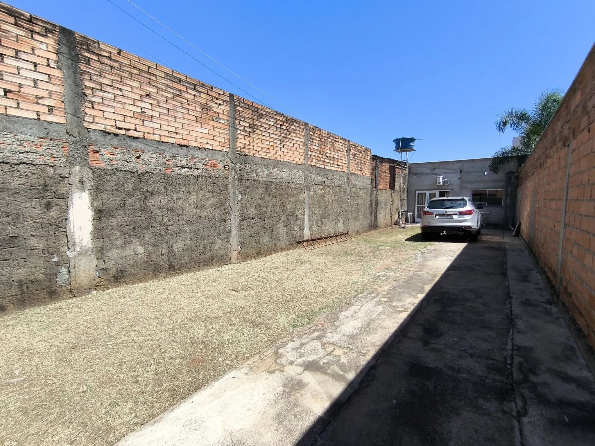 Foto do imóvel Casa 2/4 C Suite No Santa Luzia - Nao Da Financiamento em Rua X 24 - Sitios Santa Luzia, Aparecida De Goiania - GO