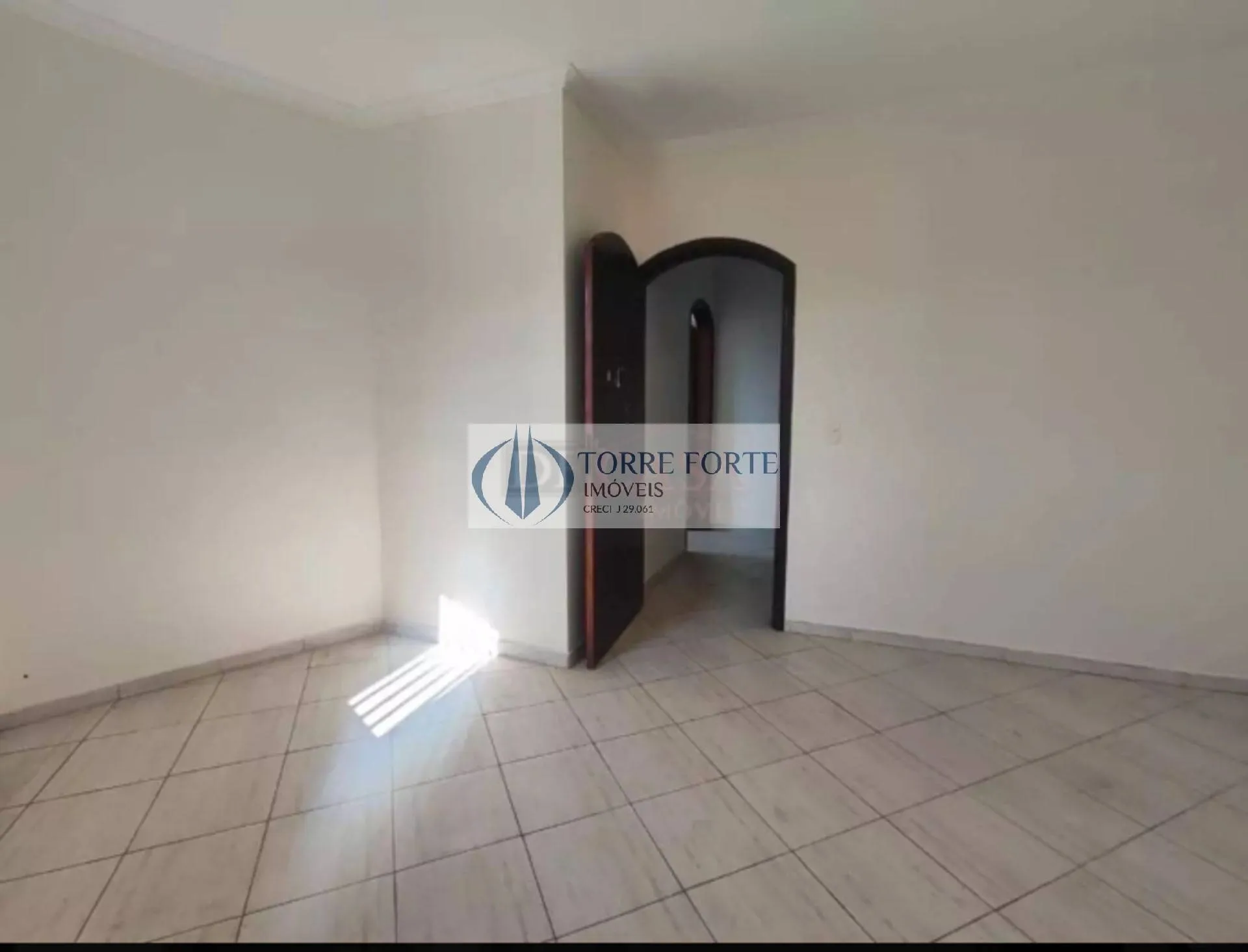 Imagem Sobrado com 2 dormitorios 4 vagas ,varanda no Jardim Nossa Senhora do Carmo
