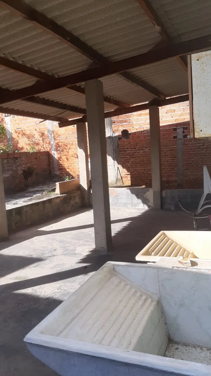 Imagem Casa Comercial à Venda em Votorantim-SP - 3 Quartos, 1 Sala, 1 Banheiro, 1 Vaga de Garagem - Imperdível!