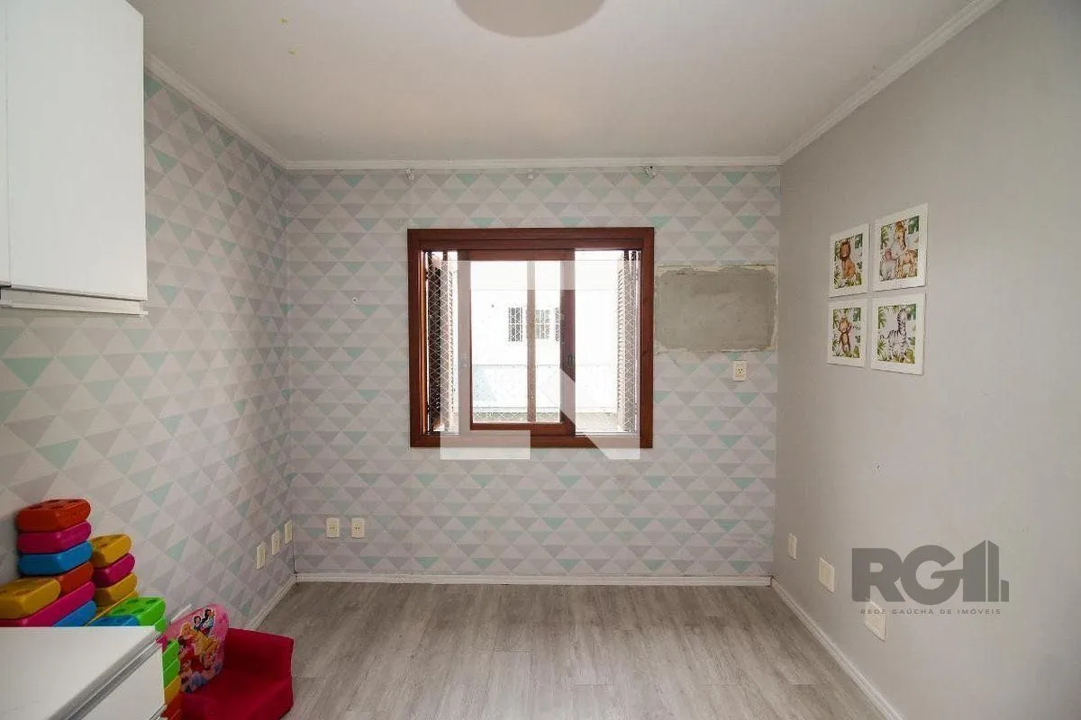 Imagem Casa 4 dormitórios à venda Partenon Porto Alegre/RS