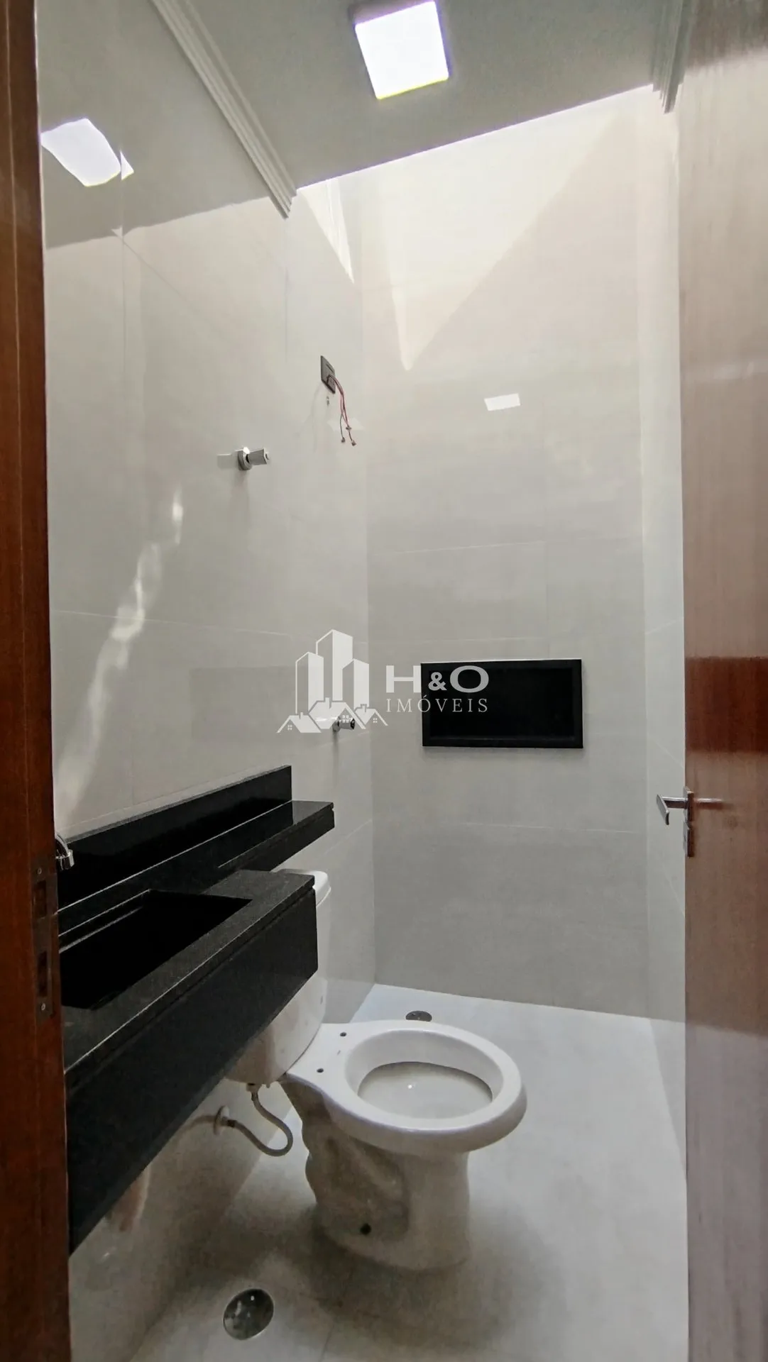 Imagem Oportunidade, Lindo Sobrado Frontal à Venda no Jardim Brasília - 123m² de Área Útil!