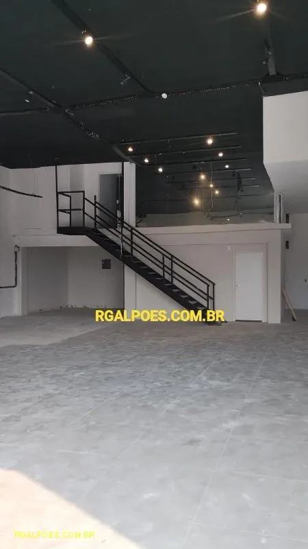 Imagem Galpão para Locação em DUQUE DE CAXIAS, PIONEIRA, 2 banheiros