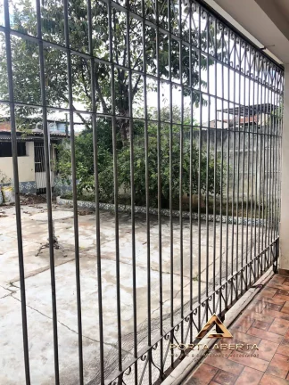 Imagem Casa de 3 Quartos, sendo 1 suite - Quitandinha - COD 13755