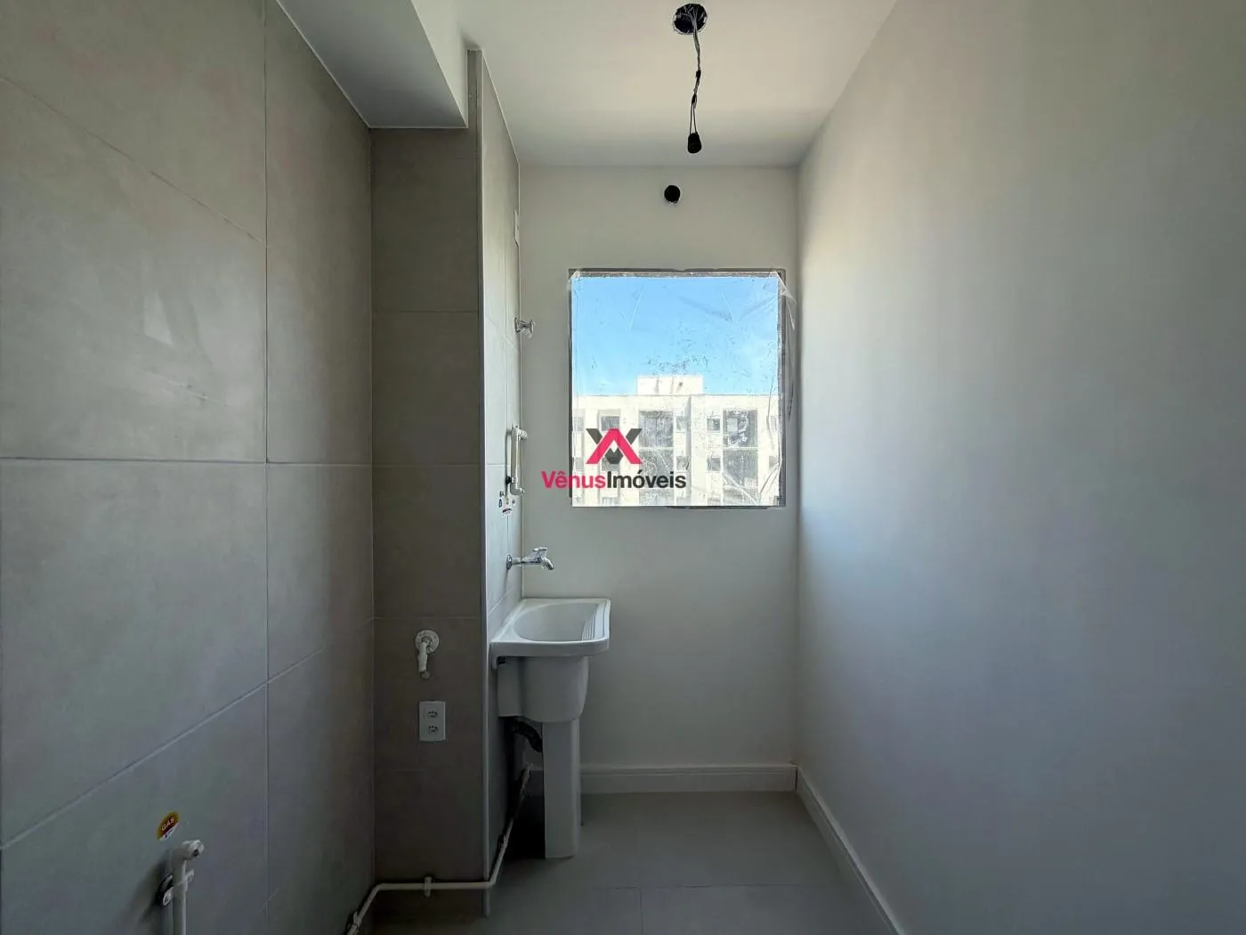 Imagem Apartamento para Venda em Rio de Janeiro, Jacarepaguá, 2 dormitórios, 1 suíte, 2 banheiros, 1 vaga
