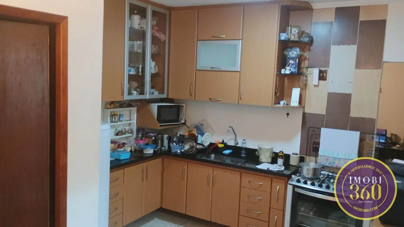 Imagem Casa com 02 dormitórios sendo 01 suíte com 02 vaga de garagem na Vila Matilde.