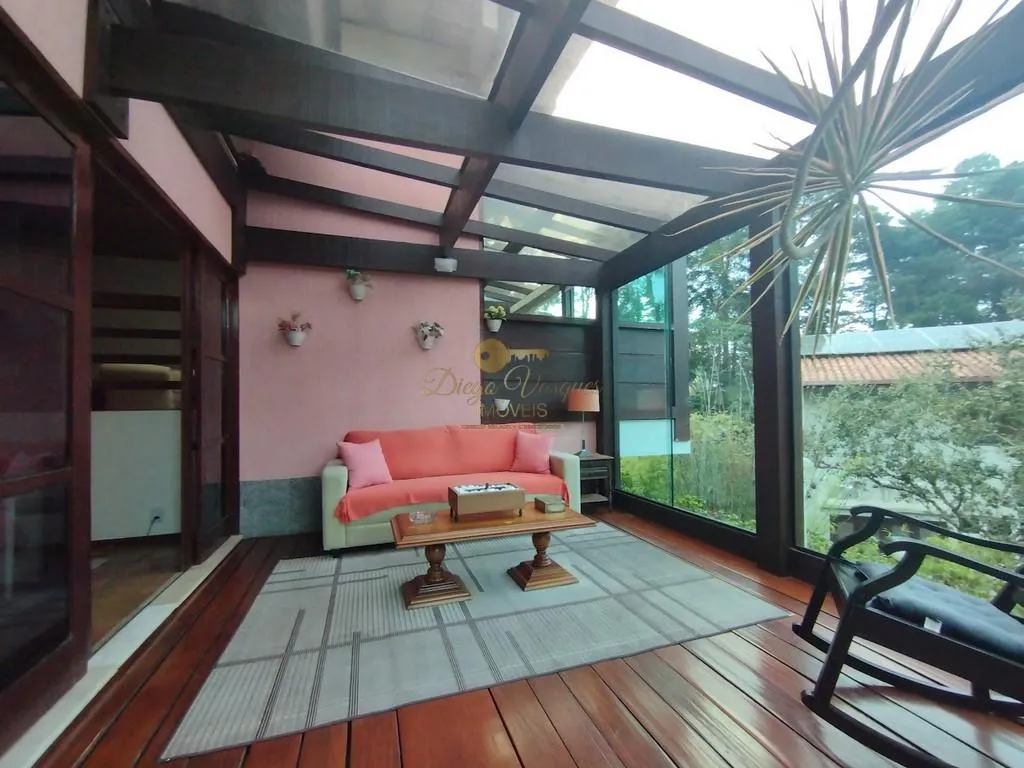 Imagem Casa em Condomínio para Venda em Teresópolis / RJ no bairro Granja Guarani