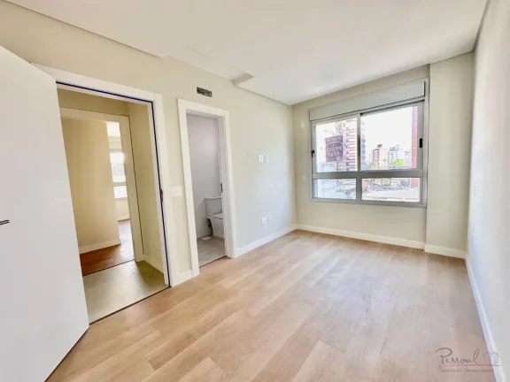 Imagem Apartamento à venda com 2 suítes no Centro de Florianópolis - Alto padrão e excelente localizaç...