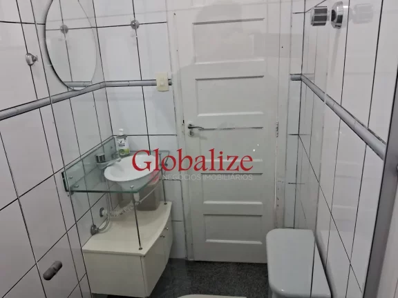 Imagem Lindo sobrado espaçoso em Santos no Saboó (Chico de Paula) por apenas R$ 480.000,00