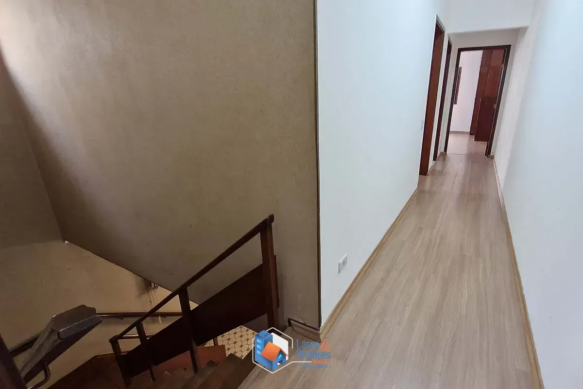 Imagem Sobrado para venda em Vila Baruel com 6 quartos, sendo 2 suítes, 240m²