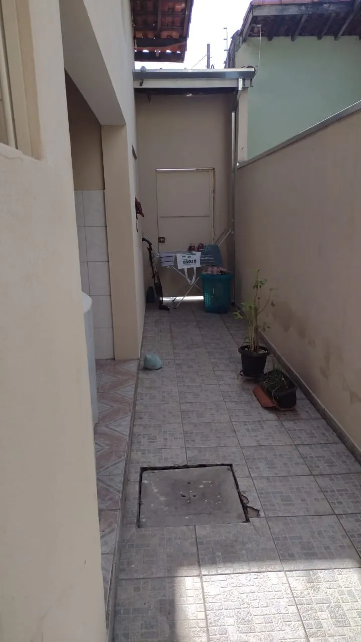 Imagem Casa à venda 2 Quartos, 1 Vaga, 125M², Parque Senhor do Bonfim, Taubaté - SP