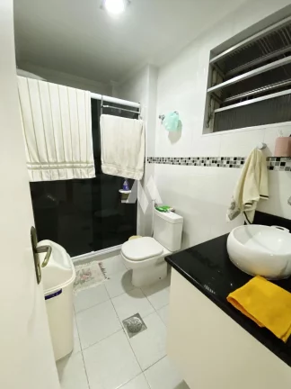 Imagem Apartamento de 2 quartos,dependência, 1 vaga - Campo Grande/Santos