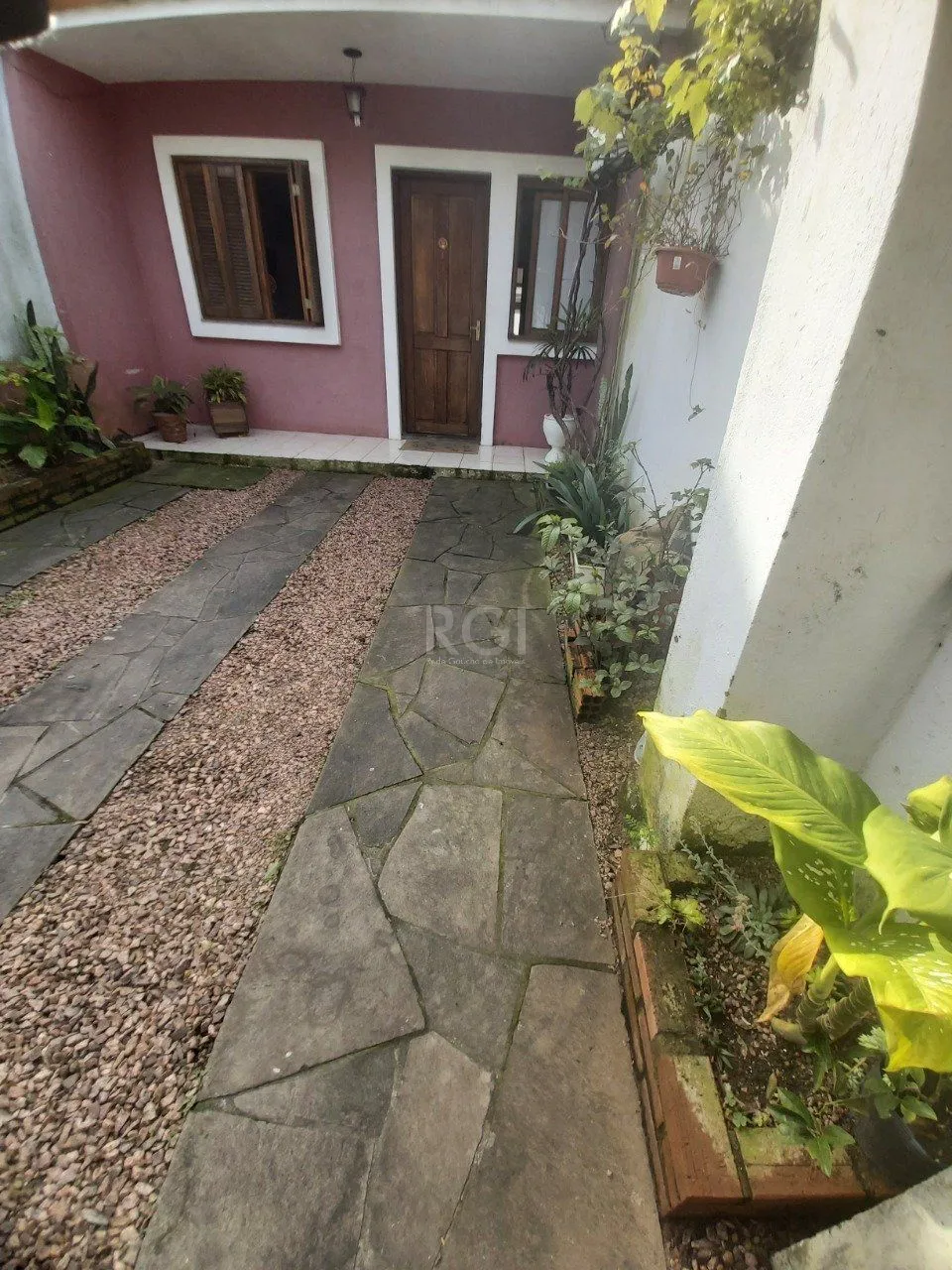 Imagem OPORTUNIDADE !! CASA NA HIPICA COM ÓTIMA LOCALIZAÇÃO