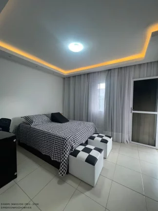 Imagem Linda casa em condomínio à venda em Lauro de Freitas-BA, Buraquinho: 4 quartos, 3 suítes, 2 salas, 1 banheiro, 2 vagas, 142m².