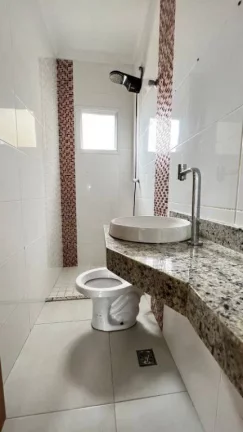Imagem Sobrado com 3 dormitórios à venda, 73 m² por R$ 325.000 - Mirim - Praia Grande/SP