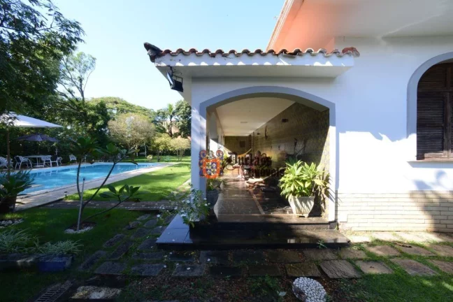 Imagem Casa com 6 dormitórios à venda, 259 m² por R$ 1.600.000 - Centro - Peruíbe/SP