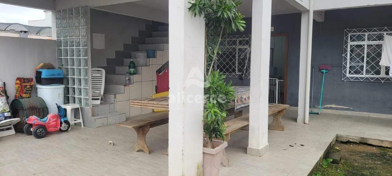 Imagem Oportunidade única - Casa de 2 Pavimento à Venda l 4 Dormitórios I Financiavel - em Palhoça/SC