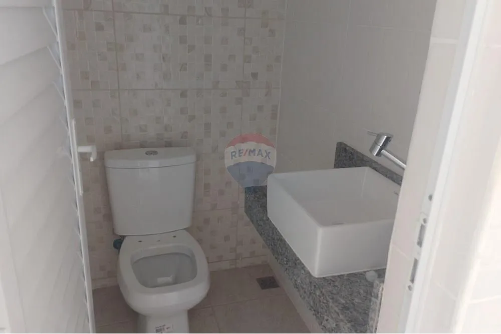 Imagem Casa com 2 quartos para venda em Pedra de Guaratiba.
