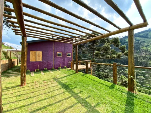 Imagem Studio Loft em Gonçalves: Design, Silêncio e Vista Privilegiada