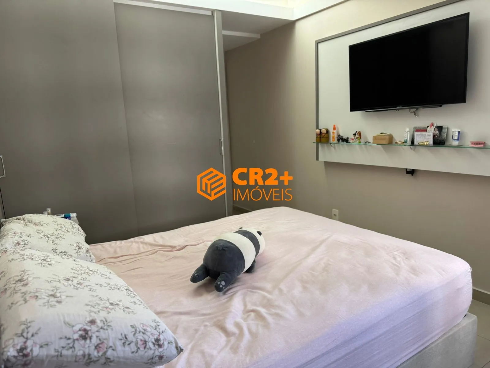 Imagem Localização Premium! Conforto, Espaço e uma quadra do Mar, por um Preço Justo! R