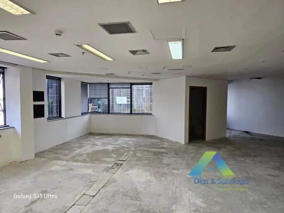 Foto do imóvel Sala comercial com 9 vagas em Vila Olímpia