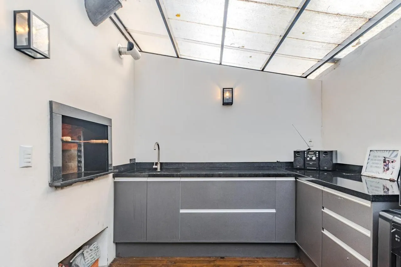 Imagem Casa em condomínio 3 dormitórios e sótão bairro Cristal