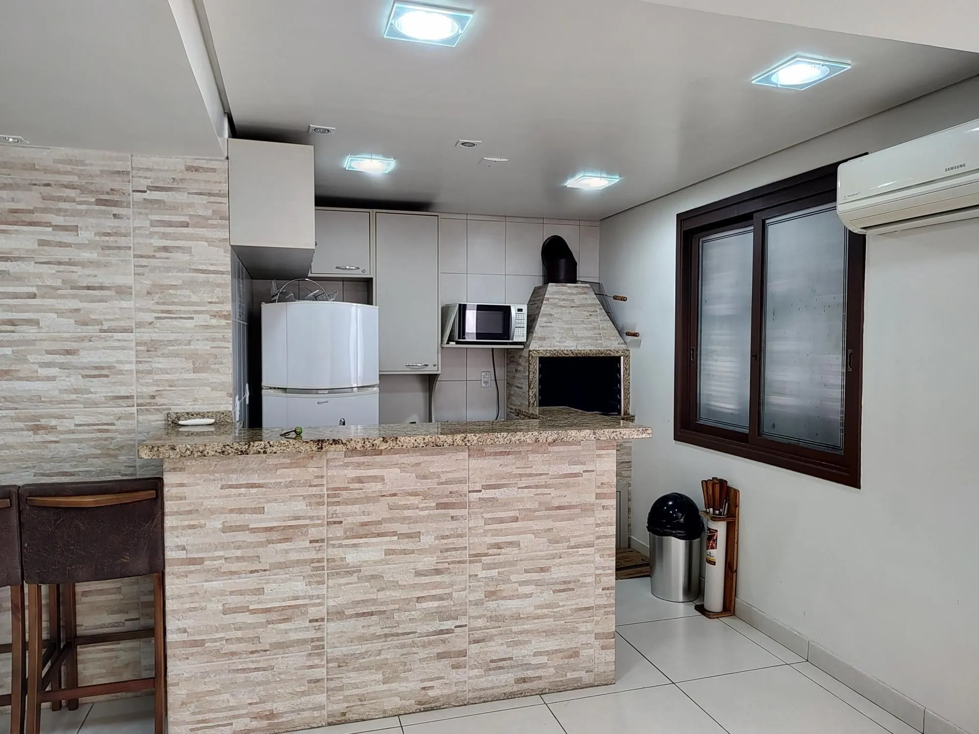 Imagem Apartamento 2 dormitórios com sacada próximo à PUCRS