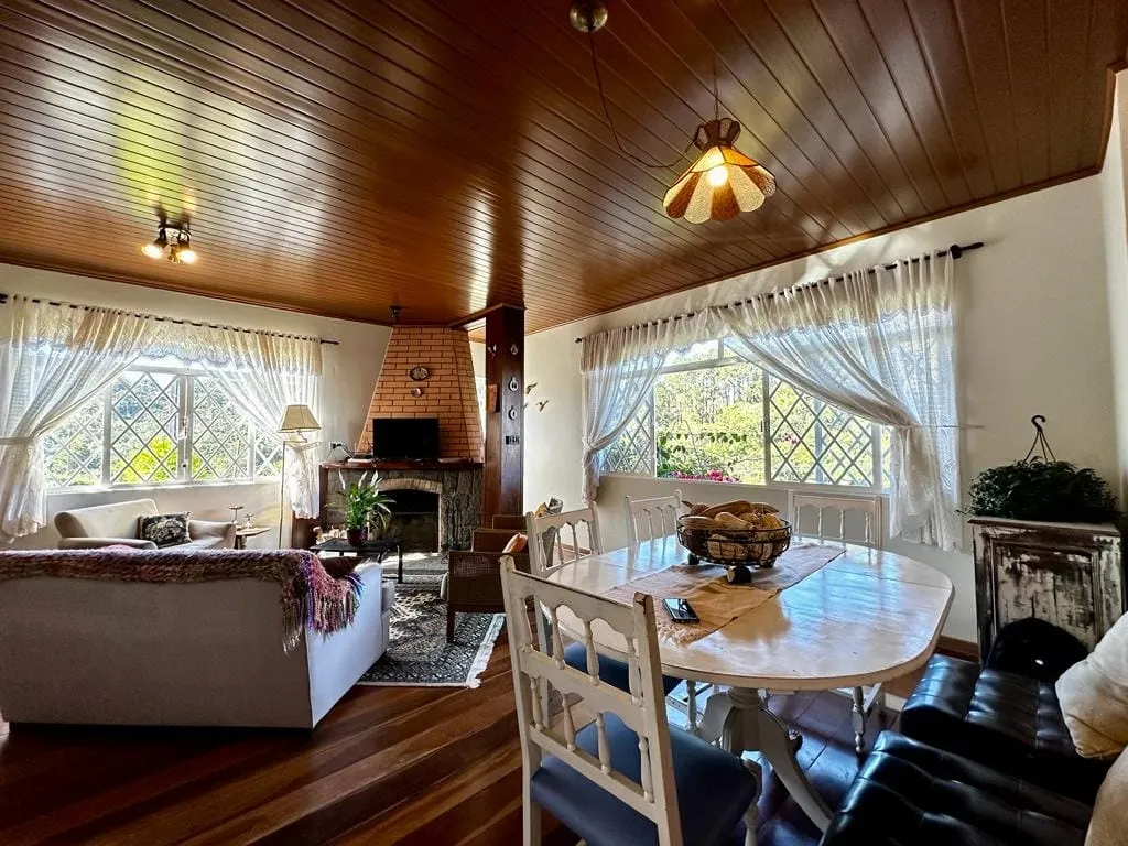 Imagem Casa à venda 4 Quartos, 1 Suite, 4 Vagas, 1350M², Condominio Vale do Sol, Campos do Jordão - SP | Condomínio colinas do sol