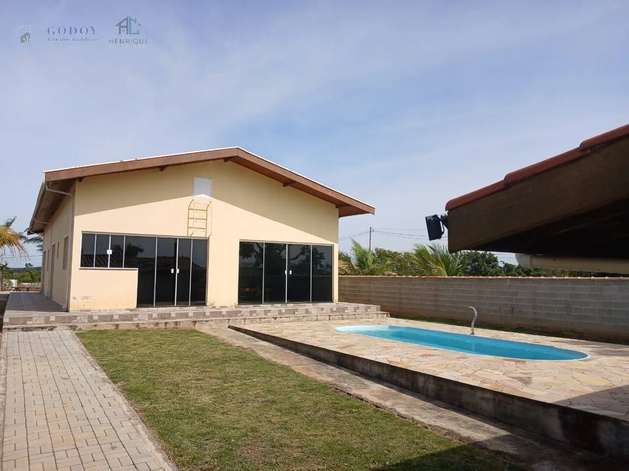 Imagem Chácara à venda e locação 3 Quartos, 3950M², Goiabal, Pindamonhangaba - SP