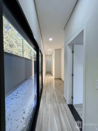 Imagem Casa t?(C)rrea com terreno de 504 m2, 04 dormitórios