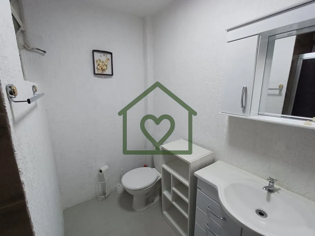 Imagem Vendo ótimo apartamento 2 dormitórios cozinha e área de serviço, bem ventilado e baixo custo con...