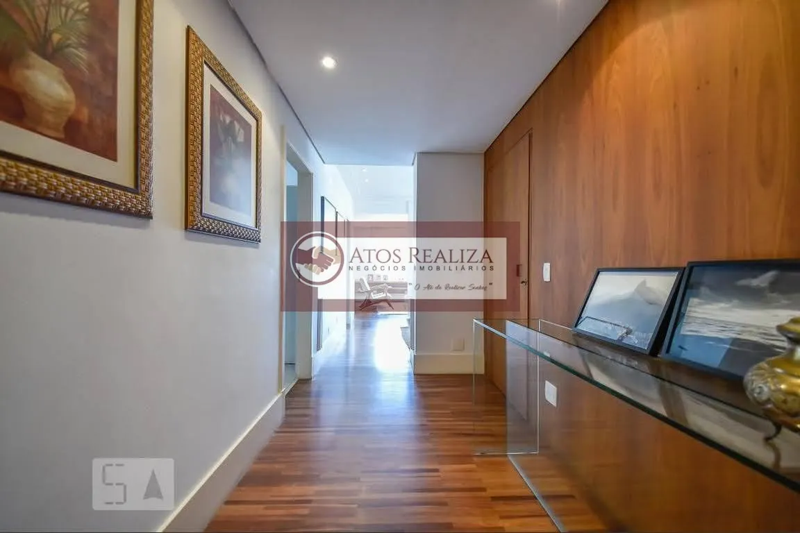 Imagem Espaçoso apartamento com sacada em Real Parque - São Paulo | 185m², 3 quartos, 2 suítes, 5 banheiros | Venda e locação por R$1.300.000