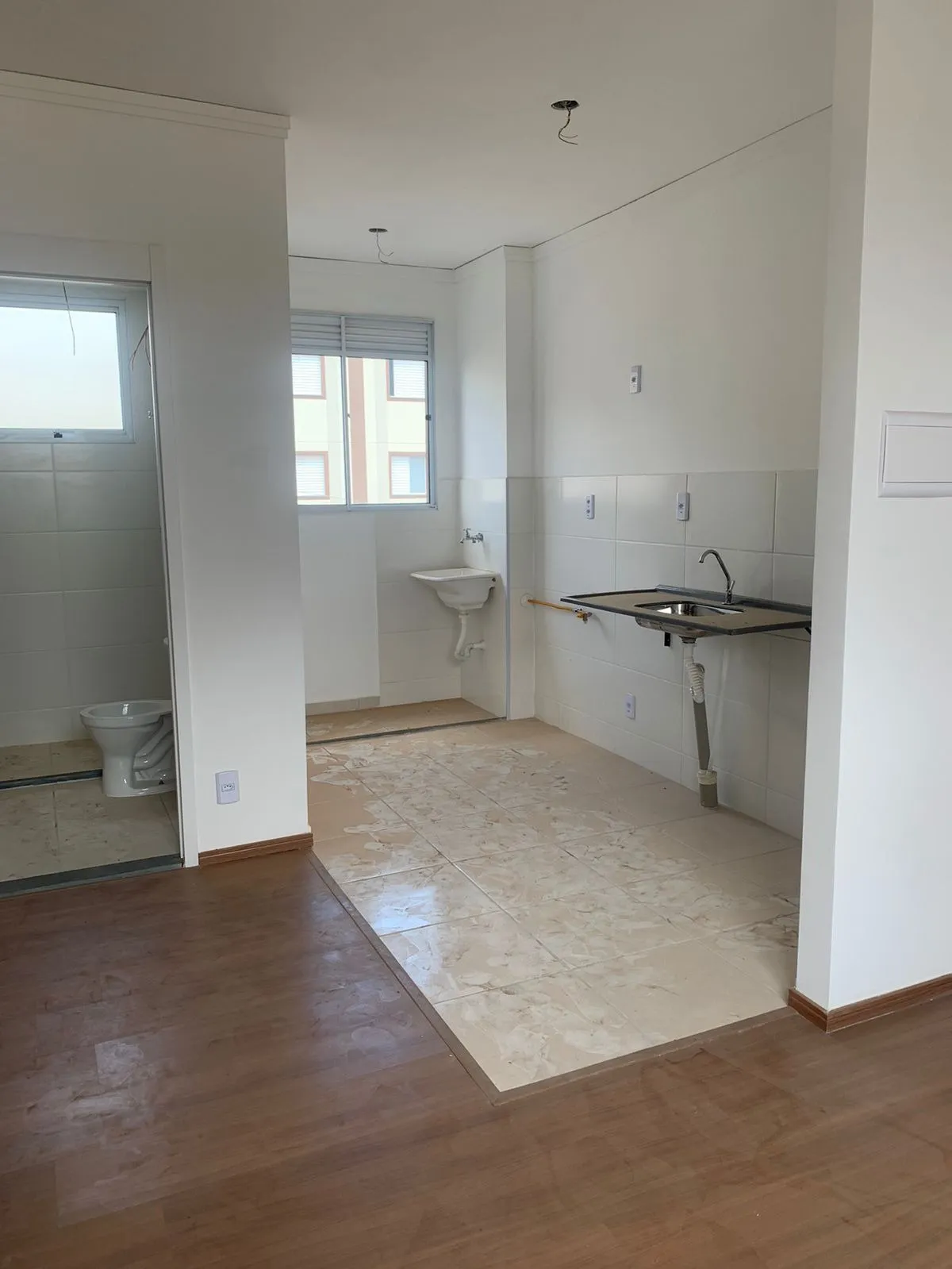 Imagem Apartamento à Venda no Condomínio Lar Toronto - Wanel Ville
