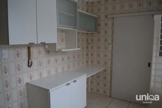 Imagem Apto 2 dormitórios Sacada Cozinha mobiliada Dep Empregada - lado UFN